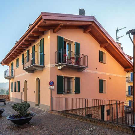 In Piazzetta Holiday Apartments, Barolo Extérieur photo